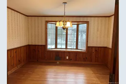 16 Vail Avenue, East Quogue, NY 11942 - Photo 3