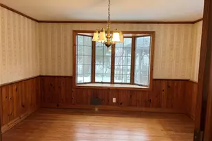 16 Vail Ave, East Quogue, NY 11942 - Photo 3