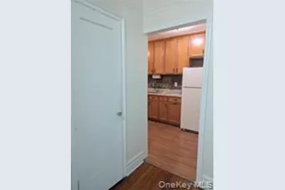 72-34 Austin Street #D4, Forest Hills, NY 11375 - Photo 9