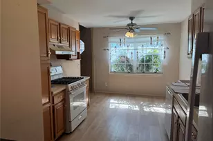 511 Race Pl, Oakdale, NY 11769 - Photo 7