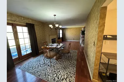 511 Race Place, Oakdale, NY 11769 - Photo 5