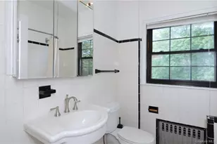 136 Harriman Rd, Irvington, NY 10533 - Photo 19