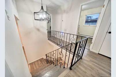 2550 Natta Boulevard, Bellmore, NY 11710 - Photo 29