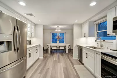 2550 Natta Boulevard, Bellmore, NY 11710 - Photo 11