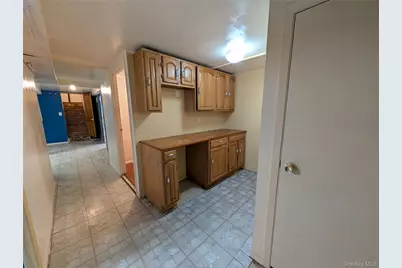 92-55 215th Place, Queens Village, NY 11428 - Photo 11