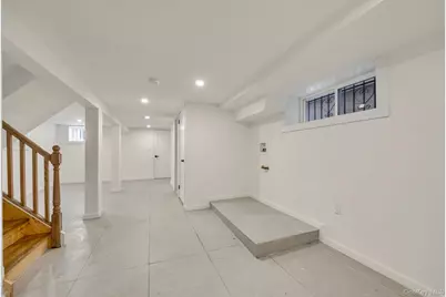 1517 Gillespie Avenue, Bronx, NY 10461 - Photo 21