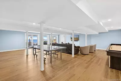 11 Bay View Drive E, Hampton Bays, NY 11946 - Photo 13