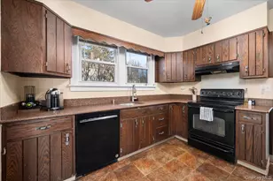 179 Serrano Ave, Hawthorne, NY 10532 - Photo 5