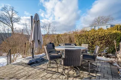 179 Serrano Avenue, Hawthorne, NY 10532 - Photo 19