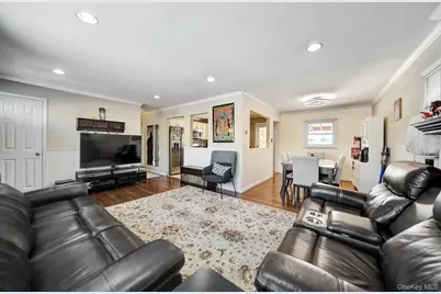 4 Cecil Place, Hicksville, NY 11801 - Photo 5
