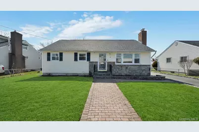 4 Cecil Place, Hicksville, NY 11801 - Photo 1