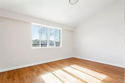 21 Spirit Lane, New York, NY 10303 - Photo 13