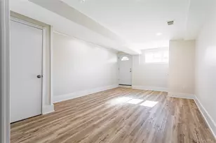 21 Spirit Ln, New York, NY 10303 - Photo 19