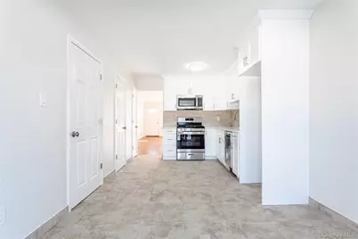 21 Spirit Lane, New York, NY 10303 - Photo 7