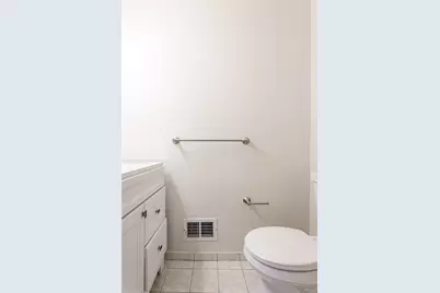 21 Spirit Lane, New York, NY 10303 - Photo 9