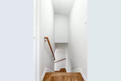 21 Spirit Lane, New York, NY 10303 - Photo 17