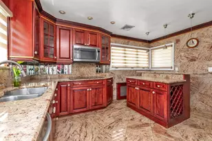 830 Pepperidge Rd, Westbury, NY 11590 - Photo 7