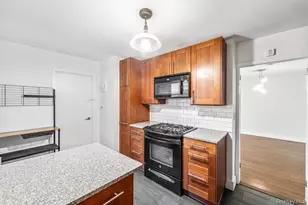 70-20 108, Forest Hills, NY 11375 - Photo 9