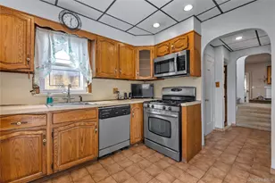 146-10 13th Ave, Whitestone, NY 11357 - Photo 7