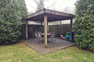 30 Shipherd Ave, Lynbrook, NY 11563 - Photo 15