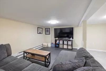 153 N Queens Avenue, Massapequa, NY 11758 - Photo 13