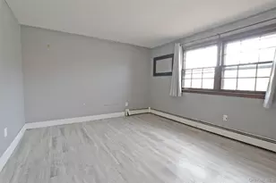 205 Connetquot Rd, Oakdale, NY 11769 - Photo 23