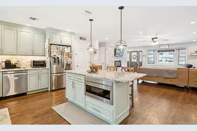 135 5th Avenue, Kings Park, NY 11754 - Photo 19