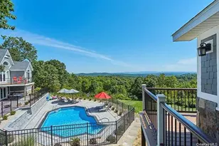 21 Contentment Ln, Red Hook, NY 12571 - Photo 3