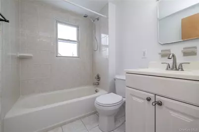 44 Jefferson Avenue #Second Floor, Lynbrook, NY 11563 - Photo 7