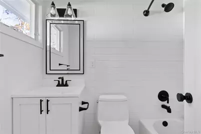 20 Mortimer Street, Westhampton, NY 11978 - Photo 9