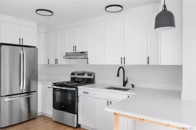 20 Mortimer Street, Westhampton, NY 11978 - Photo 7