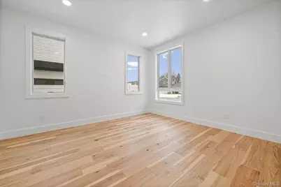 14 Hoover Lane, Bethpage, NY 11714 - Photo 13