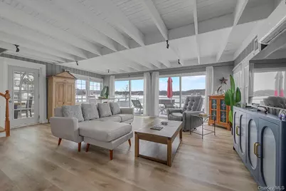 201 Woodbine Avenue, Northport, NY 11768 - Photo 13