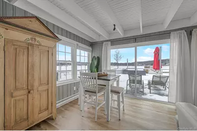 201 Woodbine Avenue, Northport, NY 11768 - Photo 15