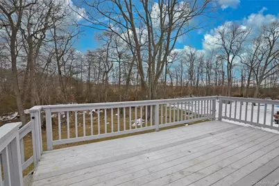 205 Connetquot Road, Oakdale, NY 11769 - Photo 39