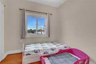 40 Scholar Ln, Commack, NY 11725 - Photo 17