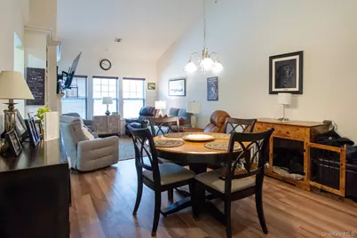 21 Greentree Court, Shirley, NY 11967 - Photo 9