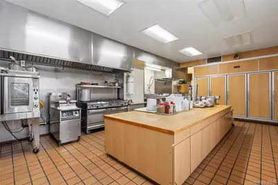 9412 Jamaica Avenue, Woodhaven, NY 11421 - Photo 7