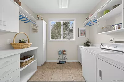 1 Hunting Lane, Old Westbury, NY 11568 - Photo 17