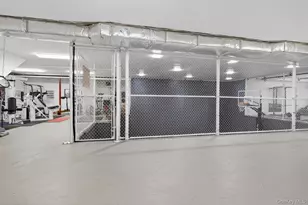 1 Hunting Ln, Old Westbury, NY 11568 - Photo 33