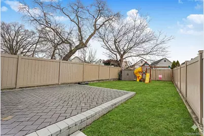 49 Llewellyn Place, New York, NY 10310 - Photo 27