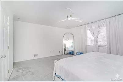 49 Llewellyn Place, New York, NY 10310 - Photo 19