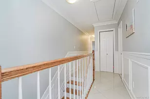 49 Llewellyn Pl, New York, NY 10310 - Photo 13