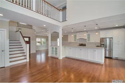 22 Avenue E, Holbrook, NY 11741 - Photo 5