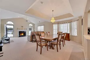 548 Highland Ct, Moriches, NY 11955 - Photo 9