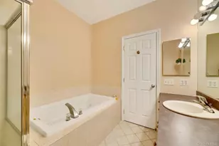 548 Highland Ct, Moriches, NY 11955 - Photo 23