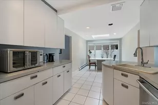 8 Sagamore Way S, Jericho, NY 11753 - Photo 7