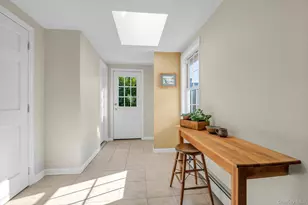 2 Smull Ln, Port Washington, NY 11050 - Photo 15