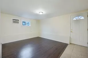 29 N Baldwin Pl, Massapequa, NY 11758 - Photo 19