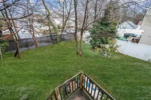 29 N Baldwin Pl, Massapequa, NY 11758 - Photo 31